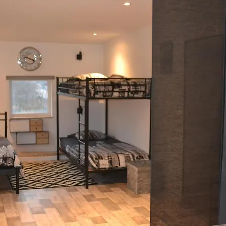 A La Fontaine Fleurie 88