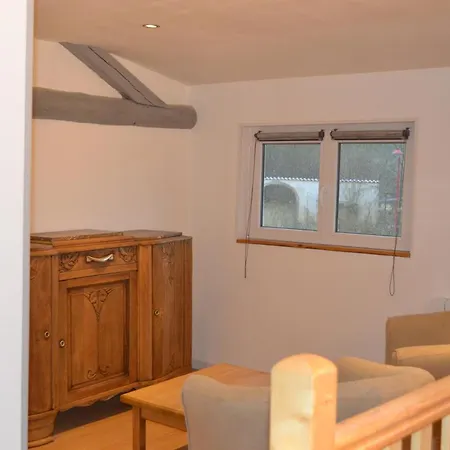 Guest house A La Fontaine Fleurie 88 *