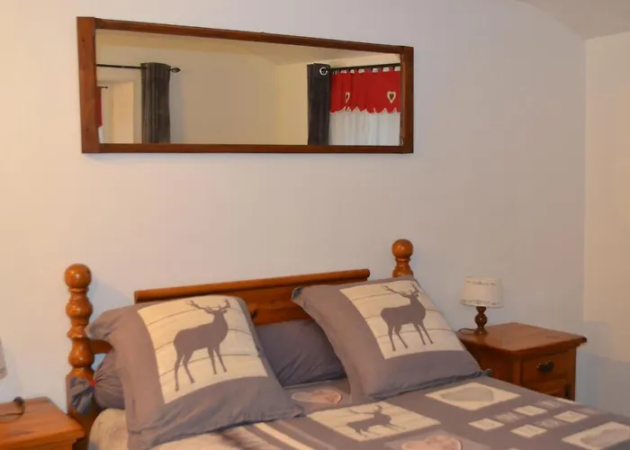 A La Fontaine Fleurie 88 招待所 Fremifontaine